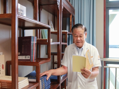黄瑾明